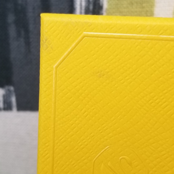 Authentic Swarovski 3 Stones Emerald Green Adjustable Bracelet - Picture 12 of 12